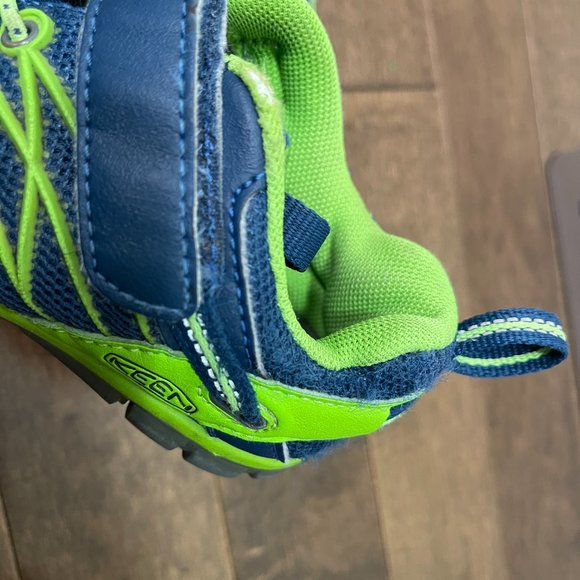 Keen Sandals Kids sz 12 - Picture 8 of 16